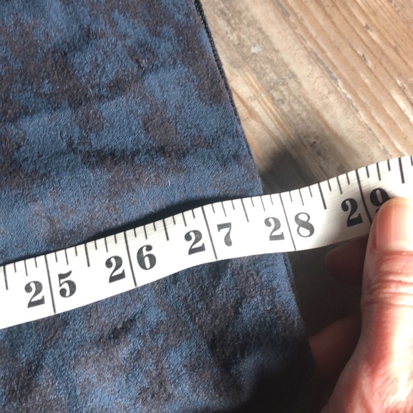 Lululemon Savasana scarf/wrap - Picture 4 of 5